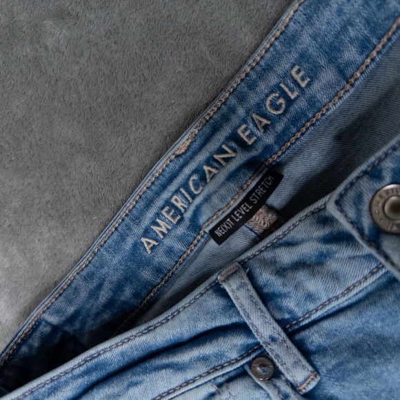 American Eagle Jeans Womens 8 Super Hi Rise Flare Blue Light Wash Stretch - Picture 5 of 11